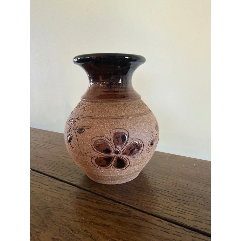 Vintage Pottery Vase Small Brown Tan Good Etched Floral Stoneware Studio Signed